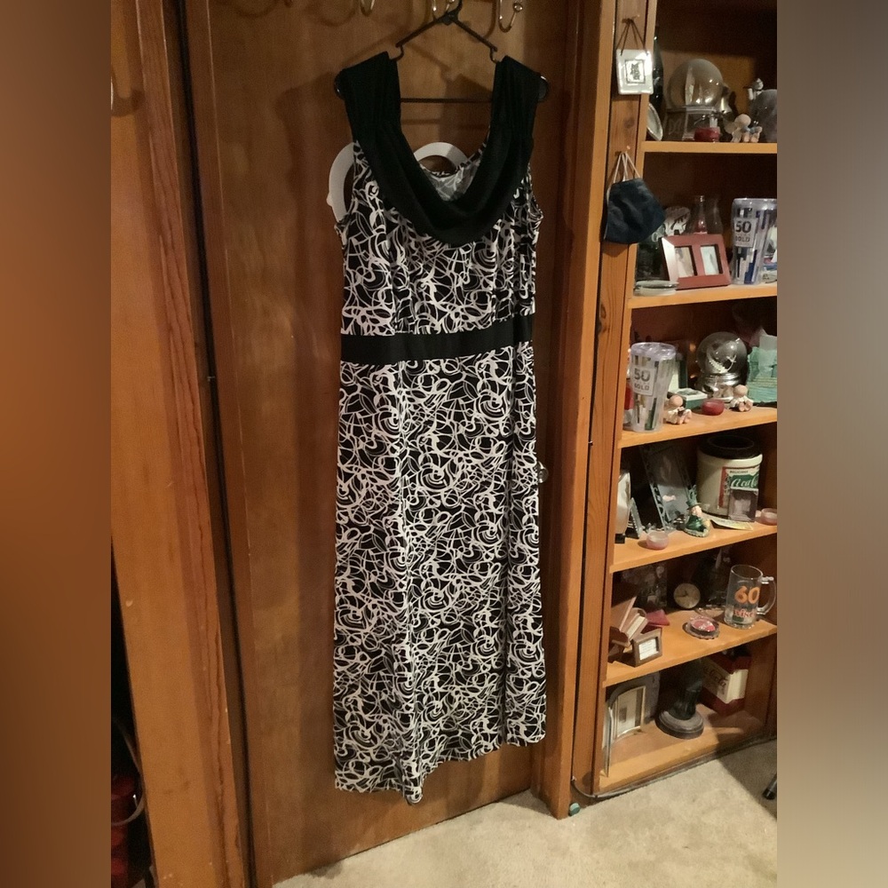 Women’s dress
